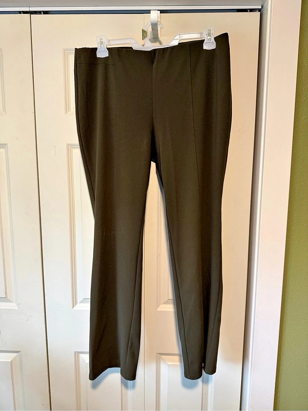 Artrology Olive Green Pants Size XL